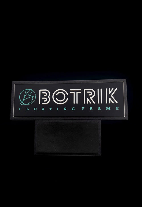 BoTrik Floating Frame — Body + Wandhalterung (Set)